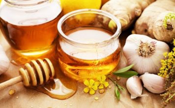 Si të përdorni mjaltin për shëndetin perfekt të lëkurës dhe kundër plakjes