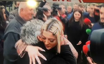 ‘Kam gjak shqiptar’/ Bebe Rexha në Bubq, do ndërtojë dy shtëpi