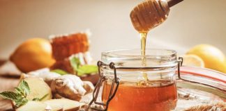 Konsumimi i mjaltit para gjumit, efektet pozitive në shëndet