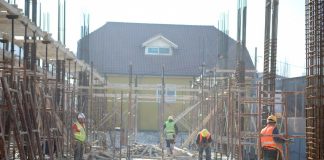 Dy shkolla të reja në Don Bosko do mbajnë emrin “Vaçe Zela” dhe “Kristo Frashëri”