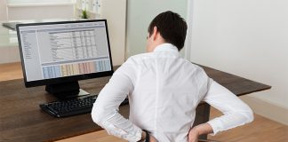 Qëndroni gjatë para kompjuterit? Ja vitamina që keni nevojë dhe 7 këshilla