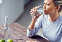 Sa ujë duhet të pijmë në ditë? Pse burrat duhet të konsumojnë më shumë