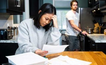 Ekspertët e shëndetit mendor: Çfarë duhet të dini për ankthin, si ta menaxhoni pa pasoja