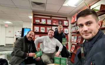 Shqiptari prezantoi librin e tij me rrëfime në Universitetin e Harvardit