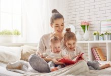 Si të bisedoni me fëmijën tuaj për situatën që po kalojmë në këto momente