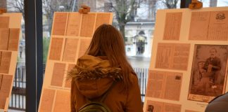 FOTO/“Korça, zemra e shqiptarisë”, ekspozitë me dokumentet e Mësonjëtores së Parë