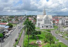 Shqipëria heq vizat me një tjetër shtet