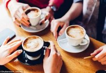 Studimi/ Kafe me apo pa qumësht, ja cila i bën më mirë shëndetit