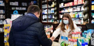 Këshilla e OBSH: Ja kush dhe kur duhet të mbajë maskë