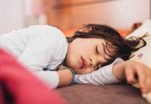 Mënyrat natyrale dhe ushqimet e duhura për një gjumë të qetë