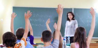 Një libër, një laps, një fëmijë dhe një mësues mund të ndryshojnë botën