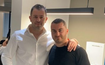 Dy heronjtë e heshtur/ Laborantët dyfishojnë kapacitetet e respiratorëve të Shqipërisë