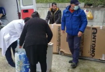 Qytetarja nga Vlora i dhuron spitalit respiratorin 20 mijë euro për pacientët me COVID-19