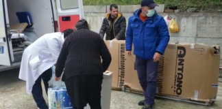 Qytetarja nga Vlora i dhuron spitalit respiratorin 20 mijë euro për pacientët me COVID-19