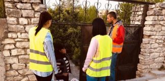 Shembulli i studentes vullnetare në Urën Vajgurore që u vjen në ndihmë familjeve