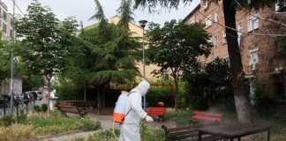 Tiranë, dezinfektohen të gjithë parqet e lojërave të fëmijëve