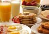 Kur është koha e duhur për të ngrënë mëngjes, ja çfarë thonë ekspertët