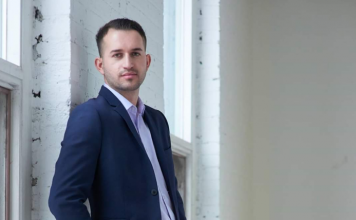 Profil/ Redi Zyka, njihuni me aktorin shqiptar që po ngjit majat në Kanada