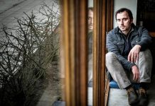 Njihuni me Dritëro Kasapin, shqiptari që drejton Teatrin Kombëtar në Suedi