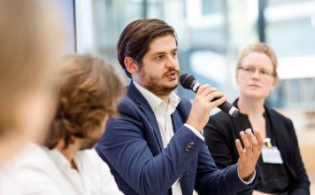 Revista “Forbes” e vuri në listën e të rinjve më të suksesshëm, njihuni me shqiptarin që na bëri krenarë