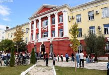 Rritet me 6.6% numri i vajzave të diplomuara në Shqipëri