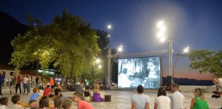 Rikthehet tradita e munguar/ Pas tre dekadash, kinema verore në Shkodër (FOTO)