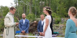 Martesa më e veçantë/ Nusja norvegjeze dhe dhëndri suedez martohen në kufi