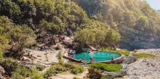 Atraksion natyror dhe kurativ, mijëra turistë në ujërat termale të Bënjës në Përmet