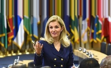 Histori suksesi/ Shqiptarja, doktoreshë dhe ligjëruese në “George C. Marshall European” në Gjermani