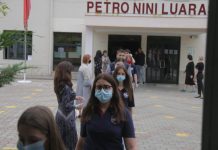 Merret vendimi/ Shqipëria do të hapë shkollat në shtator, ja si do zhvillohet mësimi