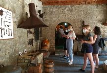 Francezë, polakë, çekë…/ Rritet ndjeshëm numri i vizitorëve në muzetë e Beratit