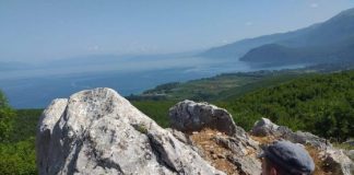 FOTOT/ Tushemisht-Peshkëpi-Shën Naum, markohet shtegu turistik për këmbësorët dhe biçikletat