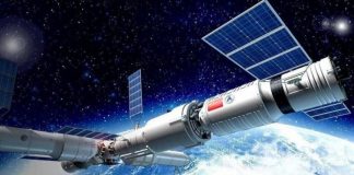 SpaceX lëshon dhjetëra satelitë të rinj për internetin