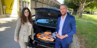 FOTOT/ Aktorja e njohur shqiptare në Zvicër dhuron respiratorë për Shqipërinë