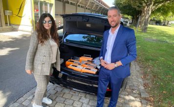 FOTOT/ Aktorja e njohur shqiptare në Zvicër dhuron respiratorë për Shqipërinë