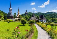 VIDEO/ Duket si përrallë, njihuni me fshatin magjepsës në Rumani