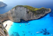 Studimi: “Terapia blu”, ilaç për shpirtin, trurin dhe shëndetin tonë fizik