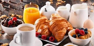 Këshillat e dietologëve: Ja çfarë duhet të hamë për mëngjes