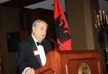 Histori suksesi! Njihuni me Ferid Muradin, shqiptari që ka fituar çmim Nobel në mjekësi