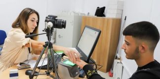 Hiqet formulari i policisë/ Riaplikimi për pasaporta me procedurë të thjeshtuar