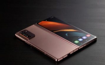 Samsung kalon pritshmëritë, nxjerr telefonin e palosshëm