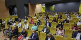 VENDIMI/ 1 mijë mësues shtesë do të punësohen për të përballuar ngarkesën në shkolla gjatë pandemisë