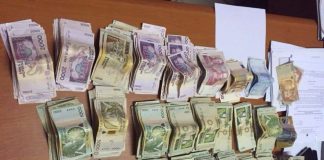 Ja si mund të këmbeni një kartëmonedhë e dëmtuar. Hapat që duhet të ndiqni