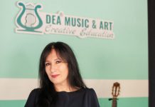 Pianistja shqiptare hap shkollë muzike në ShBA për të vazhduar traditën familjare