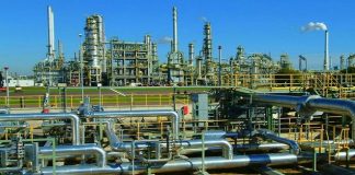 Disa shifra frymëzuese për naftën në Shqipëri