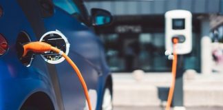 Makinat hibride dhe elektrike në Europë tejkalojnë ato të naftës