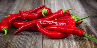 Studimi/ Kush konsumon speca djegëse jeton më gjatë dhe më mirë