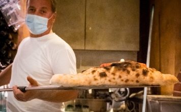 Indrit Milaqi, djali i artë i picave në zemër të Firences me të cilin krenohen kolegët e tij