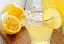 Mrekullia e ujit të ngrohtë me limon, përfitimet për shëndetin