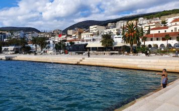 FOTOT/ Perla e turizmit, shëtitorja e Sarandës merr pamje krejtësisht të re